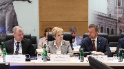 b06402384605b61eda13265e75bec2f1.jpg